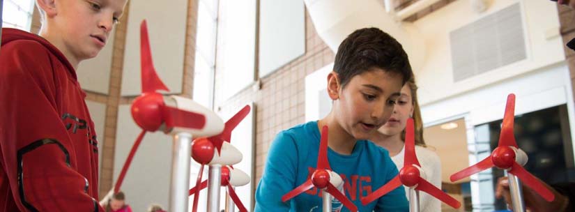 Denver Jewish Day School students participate in a STEM education program at NREL.