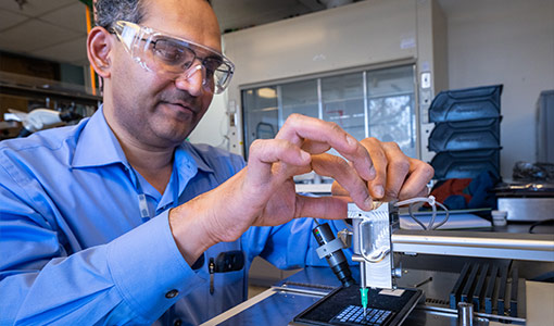 Continue reading about NREL Power Electronics Researcher Wins ASME Avram Bar-Cohen Memorial Medal